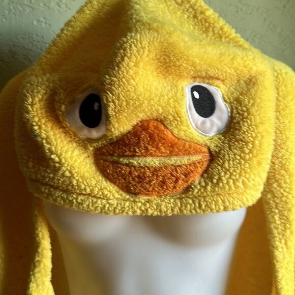 Snuggie Blanket Yellow Duck Design Wearable Throw Fleece Cozy Warm Soft - Picture 3 of 5
